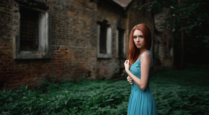 blue-dress-red-hair-4k-la