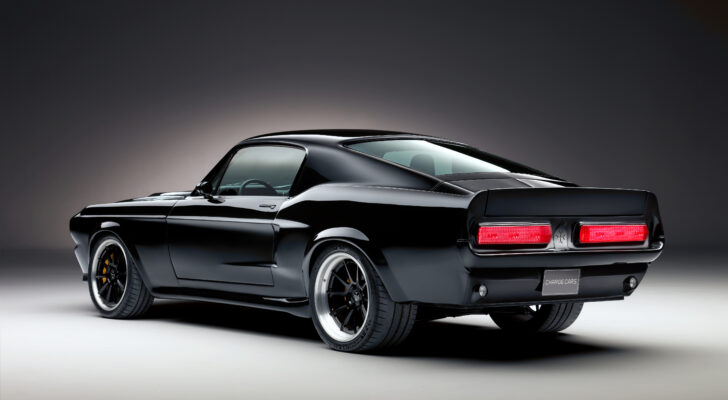 1967-charge-cars-ford-mustang-rear-view-8k-i4-5120×2880
