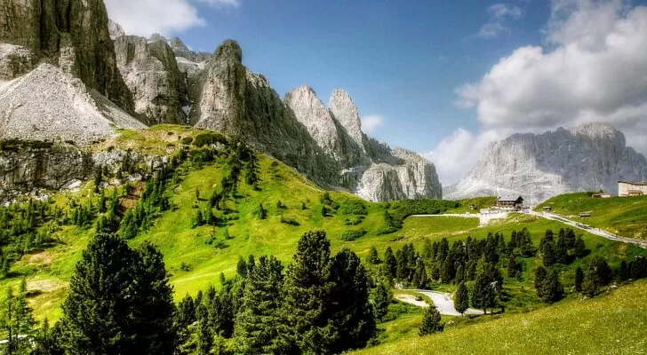 Зеленые Альпийские вершины